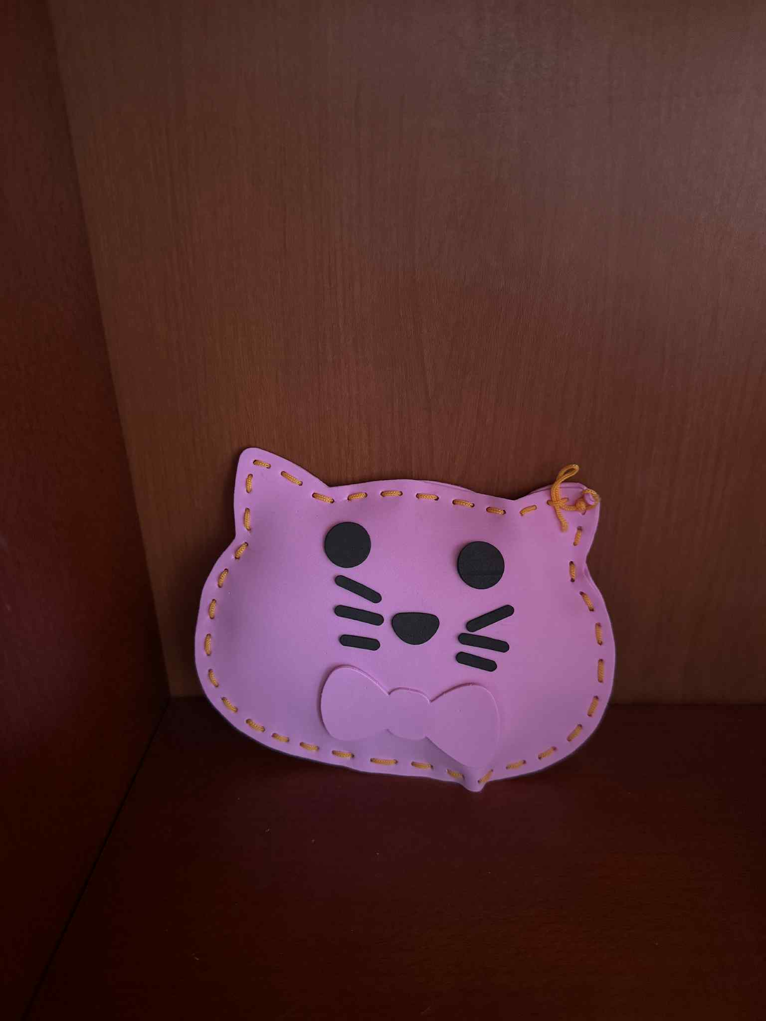 Torebka kotek z filcu